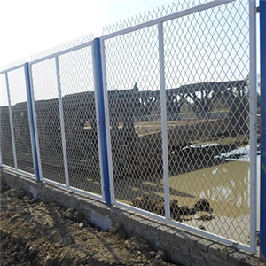 小區護欄網所帶來的安全性 